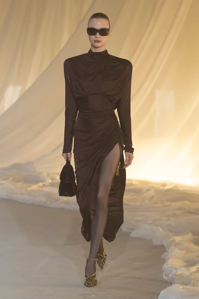 Look 39